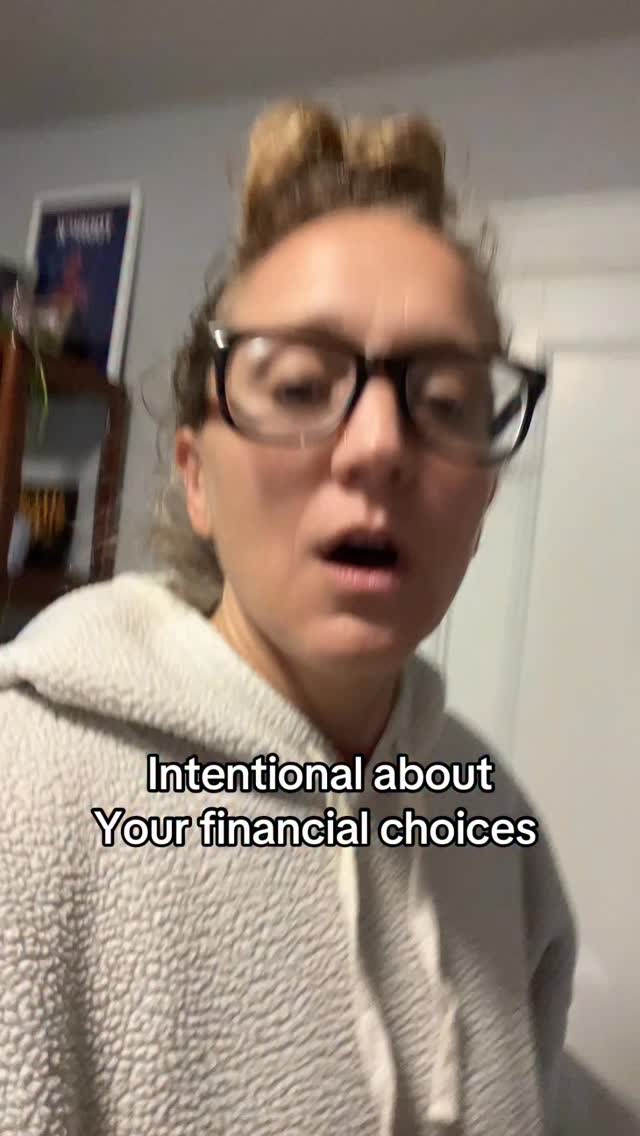 Viva La resistance 🔥
#dating #datingadvice #single #singlelife #singlefriend #singleproblems #alone #beingalone #loneliness #childfree #childfreeproblems #childfreebychoice #childfreemillennial #childfreelife