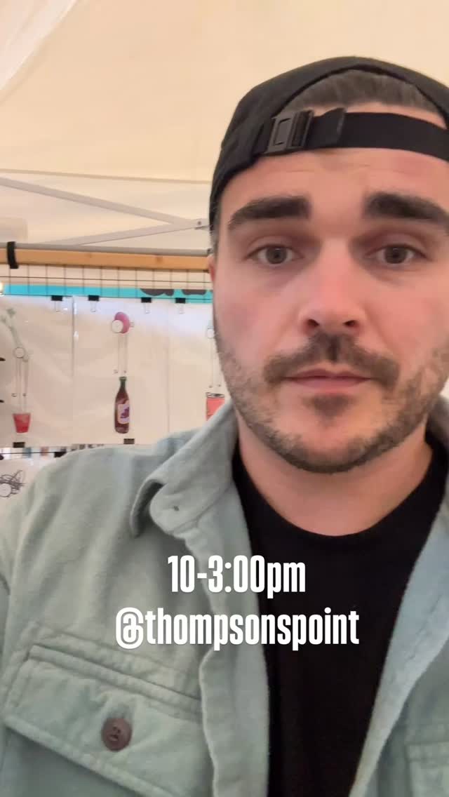 Makers Market @thompsonspoint today (11/1) 10-3:00pm. Find me in the middle somewhere and snag a FREE DOOD. Tell your friends.