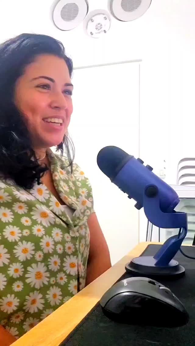 זוהי קריאה לפתוח מצלמה ולסחוף את הלקוחות שלכם📸
התארחתי במפגש נטוורקינג ודיברתי קצת על מה גורם לי לפתוח את המצלמה ופשוט לצלם.
#סרטוניתדמית #עסקיםבדיגיטל #סרטוןלעסק #עסקיםבאינסטגרם #עסקיםמצליחים