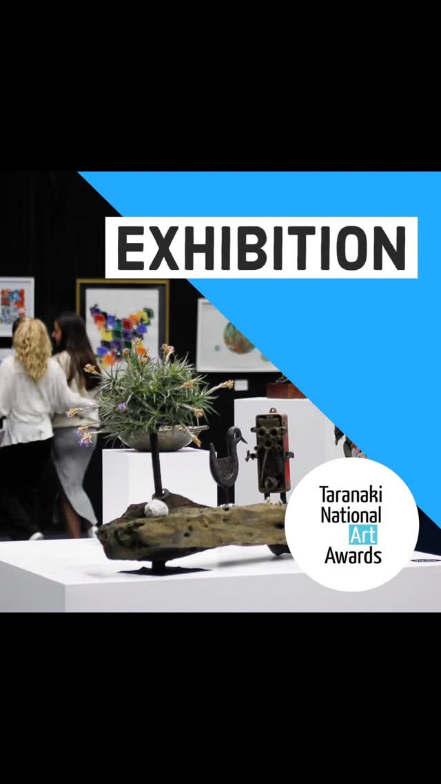Last weekend of the absolutely stunning @taranaki_national_artawards exhibition.
Featuring many of the artists on the @taranakiartstrail alongside over 250 artists from around the mounga and across the country, you don't want to miss one of New Zealand's premier art award exhibitions.
Open 10am to 4pm Saturday and Sunday
$2 entry
Photos by @bkcreativetakesphotos
#taranakiartstrail #taranakinationalartawards #artist #art #taranaki #painting #sculpture ##photography #ceramicart #fibreart #printmaking #jewellery #mixedmediaart #pottery #taranakilikenoother #supportlocalartists