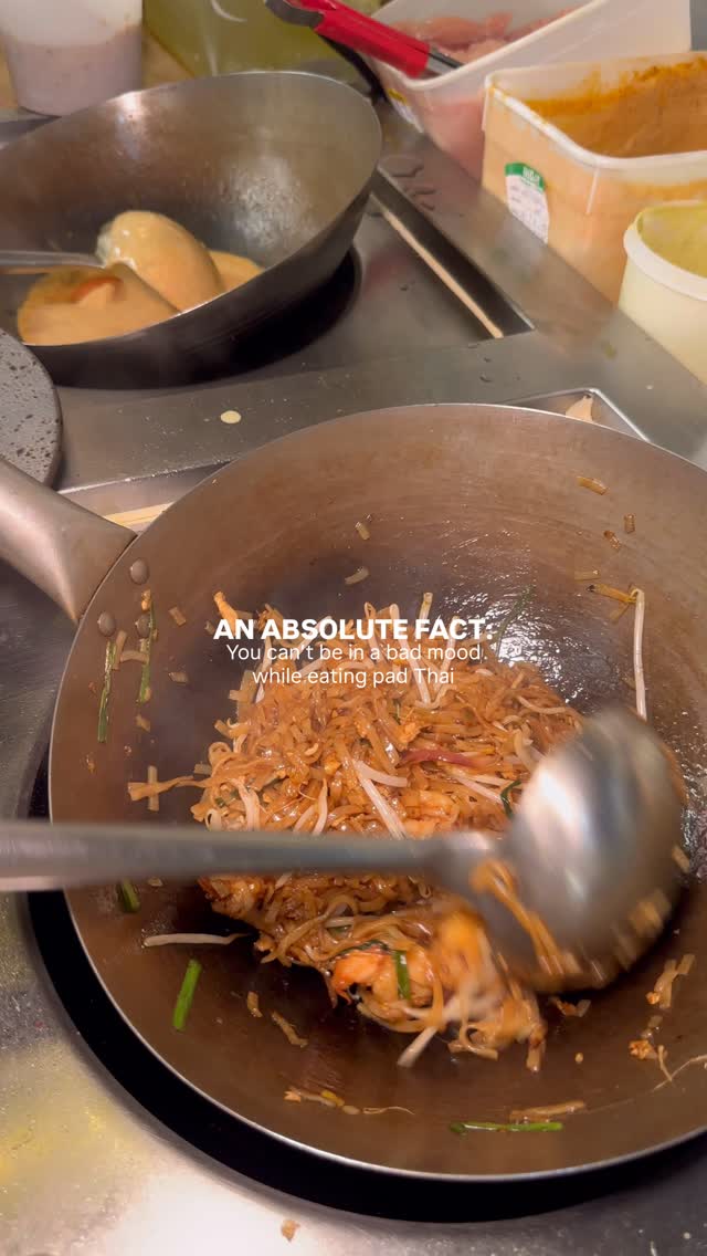 If you are feeling sad, just order pad Thai - you can’t feel bad while eating pad Thai! 🇹🇭🍜
At Noks we do an amazing pad Thai if we do say so ourselves 😋
Use the link in our bio to book your table 🫶
#thaifood #noksthaistreetfood #thaistreetfood #stockport #noksthai #bramhall