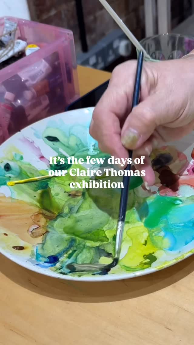 It’s the last few days of ‘The Long End of Summer’ @dorsetpainter Claire Thomas’ exhibition which has been so well received.
Claire is here all weekend, you’ll find her painting in the brick gallery. Her exhibition runs until Sunday 9th Nov.
In the pop up until Sunday with her gorgeous botanical inspired ceramics you’ll find Laura Sanderson. Gorgeous bowls, jugs, serving dishes and more.
A reminder it’s our courtyard market tomorrow Saturday 8th November from 10am - 4pm.
And of course the REST of the mill is looking incredible thanks to our talented resident makers.
Get ahead with your Christmas shopping handmade in Wimborne! And enjoy lunch from the delicious @littlepickleatthemill in our riverside courtyard
Opening hours
Weds to Sat 10-5
Sun 11-4
How to find us
Walford Mill Crafts, Off stone lane, down Knobcrook Road, car park on your left by Walford Mill surgery. BH21 1NL
Can’t wait to see you!
Dogs welcome, wheelchair accessible and free entry as ever
#walfordmillcrafts #wimborne #littlepickleatthemill