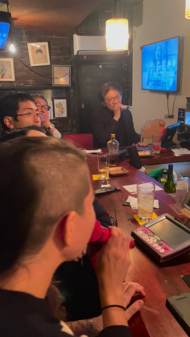 Proof that music is a universal language… and so is screaming the chorus to @aerosmith 🎶🇯🇵
•
#aerosmith #dontwannamissathing #karaokeinjapan #japanvibes #tokyonights #karaoketime #ᴛʀᴀᴠᴇʟᴍᴏᴍᴇɴᴛs