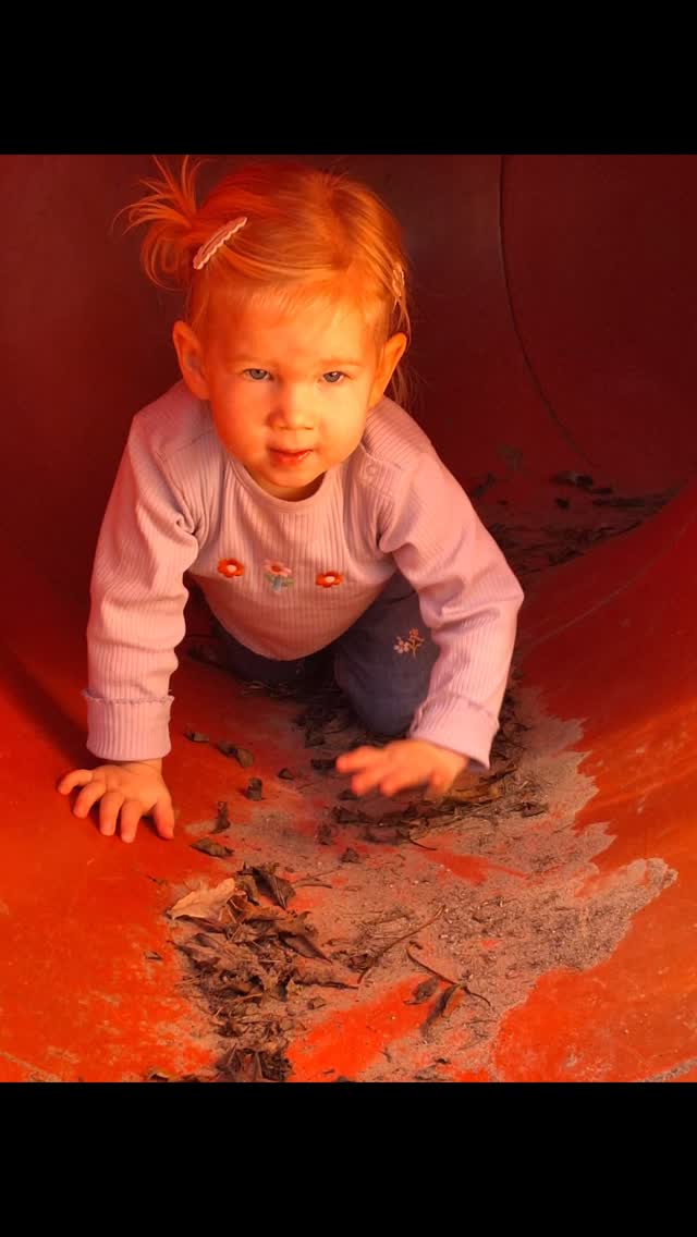 Genieten van het mooie weer ☀️ in de speeltuin van Nijswiller 🤩 #buiten #natuur #speeltuininhetdorp