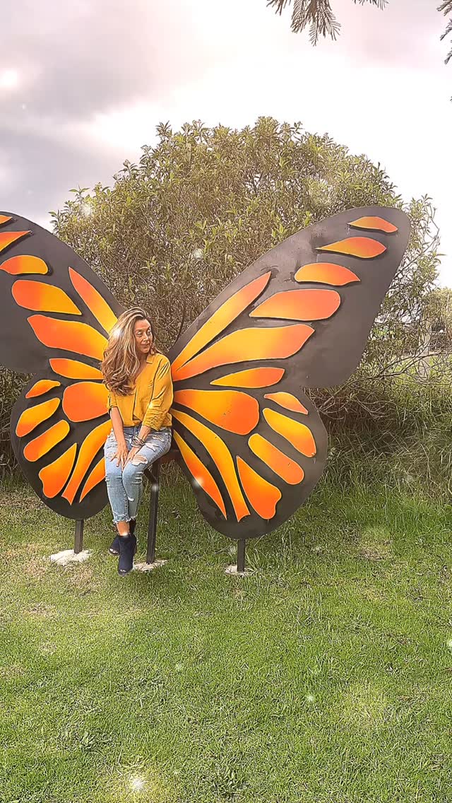 Ayurveda me enseña día a día, que la verdadera sanacion no empieza en el cuerpo… empieza a reconocer tu alma🌿🌱💫.
Cuando te escuchas,te nutres y te permites descansar,tu energía cambia,tu piel brilla y tu corazón se expande.
Este es tu recordatorio de que cada vez que eliges cuidarte, también estás eligiendo renacer. 🦋🦋🦋.
🌟Sígueme para aprender como el Ayurveda puede ayudarte en tu camino de transformación y cuéntame en comentarios que parte de ti está lista para renacer? 🦋🦋🦋 #ayurveda #amorpropio #motivacion #vidaconproposito #gratitud #gratitude #latinasenusa #reflexiones #fyp #love #ᴀᴜᴛᴏᴄᴜɪᴅᴀᴅᴏ #autocuidadoradical