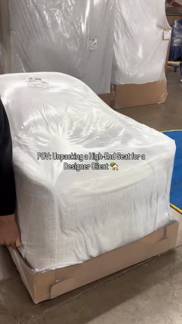 THIS is how you unpack high-end furniture like a pro 🏡✨ Ever wonder what goes into those luxury home installs you see in magazines? 👀 From the moment the truck door opens to the final reveal, every inch of this seat is handled with precision, care, and white-glove detail. Clean moves, clean finishes, and designer-level service 🦾that’s what we do best.
Reach us at 952-657-5523 or visit www.cleanmoversmn.com for your next move, inspection, storage & designer delivery.
#CleanMovers #TwinCitiesMoving #DesignerInstall #LuxuryHomes #MinnesotaDesign #WhiteGloveService #InteriorDesignLogistics #BehindTheScenes #FurnitureDelivery