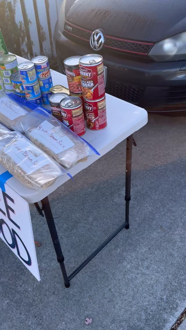 Walk by food pantry at Golden State Gardens. Something quick to get you through.
.
.
.
#supportcommunities #wearesanjose #sharethewealth #smallbusinesses #feedthehungry #landscapedesigner