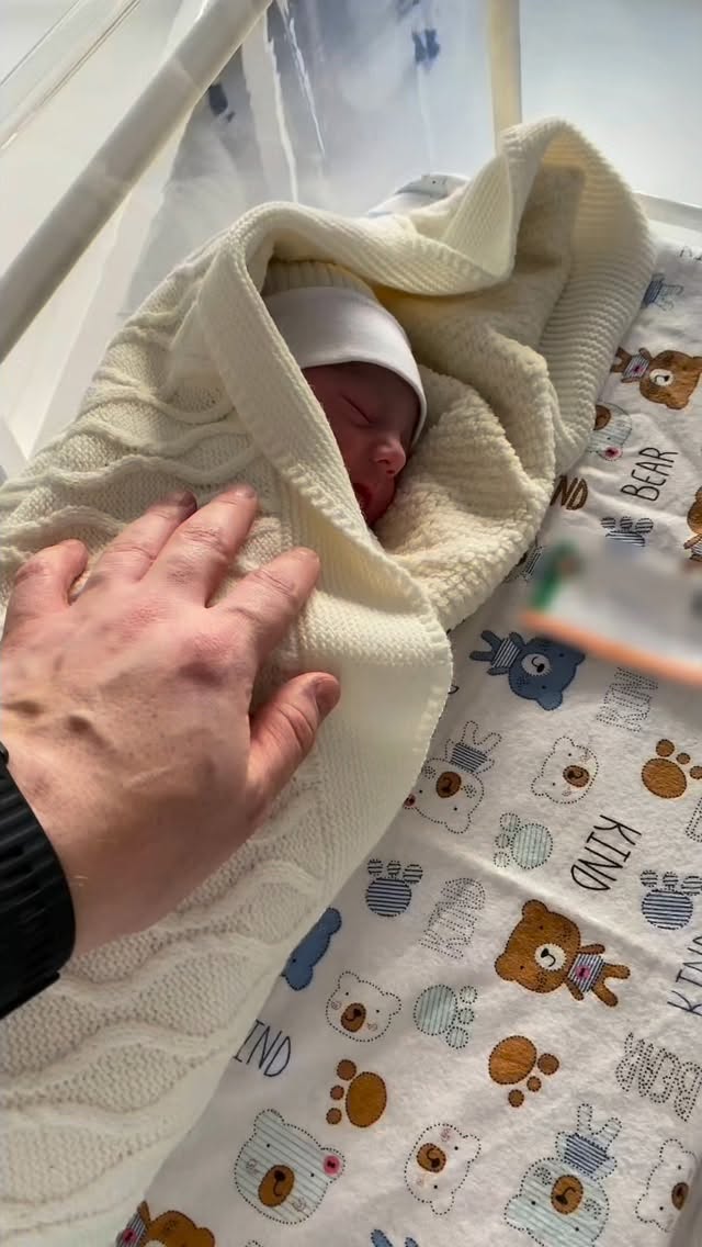 💛 On Monday, we rolled the Care Cart through the hospital halls…thanks to YOU.
As we handed out snacks, comfort items, essentials, and small moments of connection, we also received something priceless in return: messages of gratitude from the families you’re helping.
These words aren’t just “thank yous.”
They’re reminders of how powerful it is to show up for someone in their hardest moment.
How even the smallest act of kindness can make a moment of crisis feel a little less heavy.
How you are helping families know they’re cared for and not alone.
✨ Want to help fill the cart again?
- Shop our wishlist
- Sponsor a cart restock
- Volunteer with us
🔗 Link in bio to get involved
Together, we bring comfort and care to hospital families who need it most. 🌸
#cvillelocal #uvachildrenshospital #uva #lilypadshousing #cvillemoms #medicalparent #ittakesavilliage