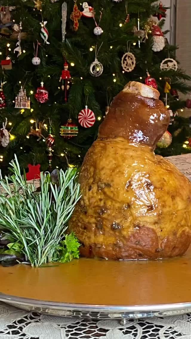 Estamos às portas do Natal.
Você já decidiu sua ceia?
#tender
#cuscuzcamarao
#farofarica
#tortalimaobrulee