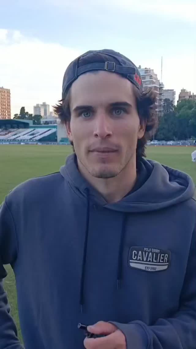 Después de la presentación con victoria de @ellerstinachapaleufu, se prepara para este domingo enfrentar a @_lahache Cria
@antonioheguy
#siemprepolo
#somospolo
#veniaverpolo
#vivielpolo
#sentielpolo
#revistapololive
#triplecorona2025
📽 @gerezpadilla