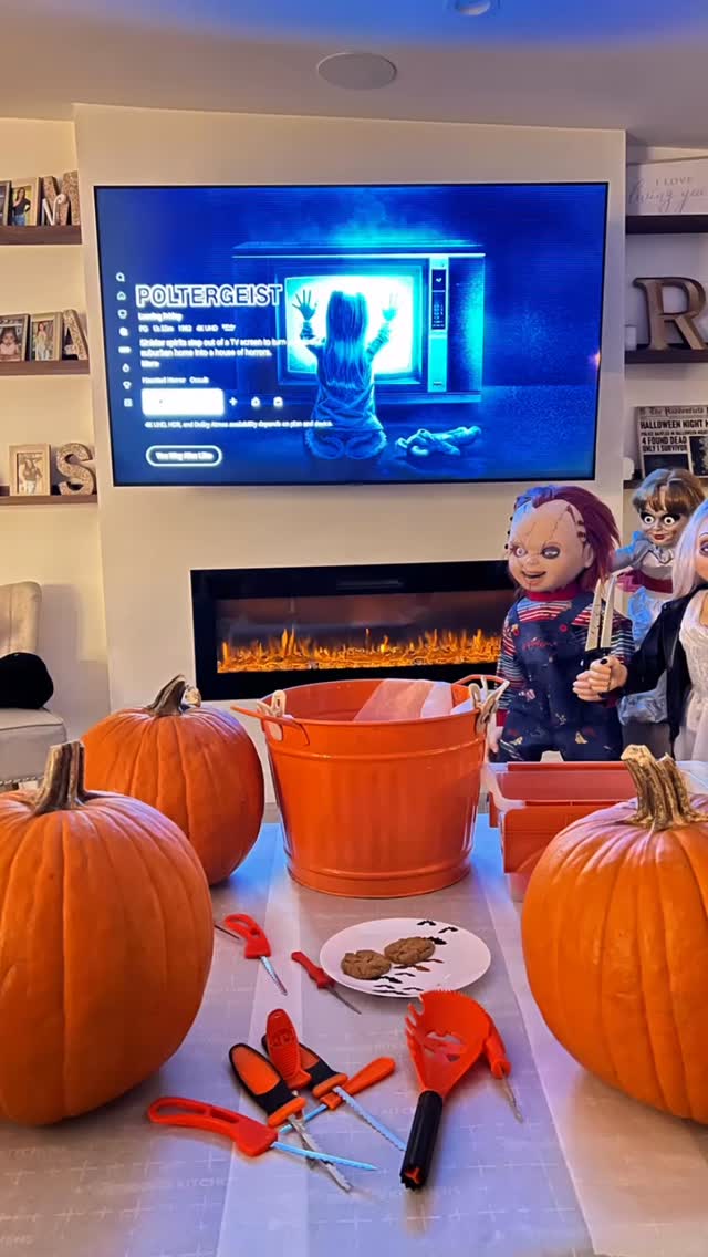 Happy Halloween’s Eve
Pumpkin carving and scary movie kinda night🎃👻💀🧟♀️