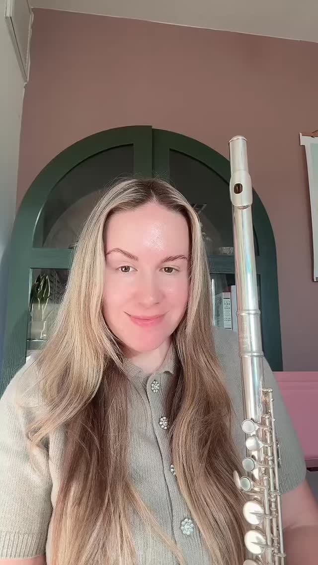 🌿 Roots & Renewal 🌿
This Sunday in Pasadena!
So excited to share the stage with the amazing @exilioensemble 💫 — an a cappella group joining us for a night of music inspired by folk traditions from around the world.
🎶 Featuring works by Trumbore, Esmail, Monk, Piazzolla & more — plus three premieres, including Olga Amelkina-Vera’s Romanian Fantasy for flute & guitar, and Reena Esmail’s “She Will Transform You” in Doris’s new arrangement for choir, flute & guitar.
🕖 Composer talk at 7 PM | 📍 Pasadena
🎟️ Tickets: link in bio / Eventbrite
#RootsAndRenewal #DuoKava #Exilio #ReenaEsmail #FluteAndGuitar #LiveMusic #PasadenaConcert #WorldPremiere #FolkInspired #ClassicalMusic #NewMusic #WomenComposers