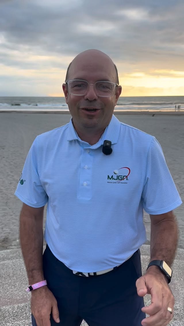 🎉⛳️ ¡Felicidades, familia MJGA! 💚
¡Cumplimos 20 años llenos de torneos, amistad y muchos birdies! 🏌️♀️🏌️♂️✨
Gracias a todos los niños, niñas y familias que han sido parte de esta gran historia — ustedes son el corazón de la MJGA 💫
¡Sigamos celebrando juntos y soñando en grande! 🇲🇽🎂
#MJGA #20AñosMJGA #JuniorGolf #GolfMexico #GolfKids #FamiliaMJGA #FelicidadesMJGA