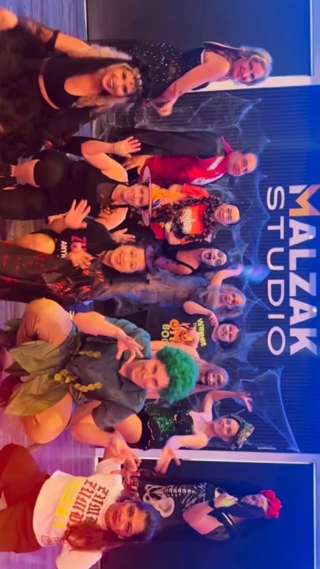 Highlights from our Halloween Zumba Party 26.10.2025 before the true Halloween storm, the blackout, shock, and horror 👻 🎃
It was definitely memorable and luckily no one was hurt.
#halloween2025 #malzakfitness #malzakstudio #zumba #zumbabrisbane #jindalee