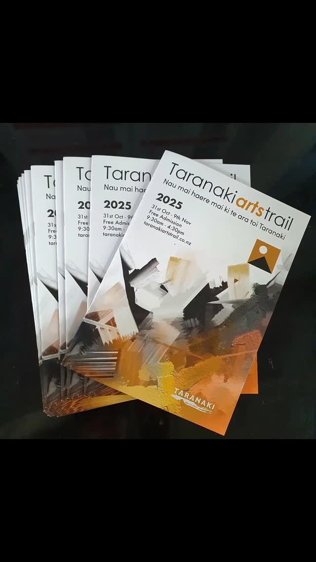 9 days down, 1 to go.
Not only could we have not had better weather, but the feedback from artists and visitors alike has been awesome.
From dedicated arts enthusiasts to curious garden visitors and people simply stopping to see what was in the "open studio" there has been such a good vibe out in the trail.
Just one day left for the 2025 @taranakiartstrail squeezing those last few studios, have a second look at those thay really made and impression or take the plunge and get out there....the clock will be ticking from 9.30am to 4.30pm Sunday.
#taranakiartstrail #artist ##art #taranaki #taranaki_nz #painting #stonesculpture #sculpture #mixedmediaart #photography #ceramics #fibreart #printmaking #jewellery #taranakilikenoother #supportlocalartists
