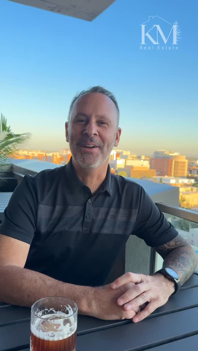 š Tempe Rooftop Crawl Starter Pack
Step 1: Hydrate.
Step 2: Wear shoes you swear are comfortable.
Step 3: Pretend youāre ājust grabbing one drinkā⦠we all know how that ends. š
š¹
First stop: Lucero Rooftop Bar ā where the sunset hits so perfectly youāll suddenly believe youāre the main character. āØ
š Located 7 E University Dr, Tempe, AZ
Next up: SkySill Rooftop Lounge ā 18 floors up and somehow still convincing you that ordering ājust one moreā is a responsible life choice. š„
š Located atop The Westin Tempe ā 11 E 7th St, Tempe, AZ
(Note: SkySill is the official rooftop lounge of the Westin.)
Final destination: Alibi Rooftop Lounge ā because if youāre going to dance, it might as well be on a rooftop where no one can judge your moves from street level. šš“
š Located at the Canopy by Hilton Tempe Downtown ā 108 E University Dr, Tempe, AZ