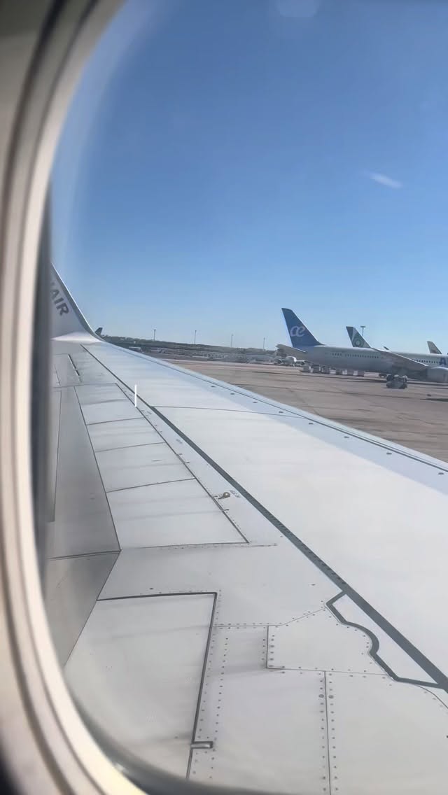 Destination Wedding 💫
I absolutely LOVE to travel, so when I get to do my job and travel at the same time, it’s a real pinch me moment! ✨
It was such a privilege to style Pacha and her bridal party’s hair and be part of their beautiful wedding day!
Toledo was such a dream, a lovely few days away with my husband, meeting so many incredible people and soaking up every moment 🫶🏼
I have availability for destination weddings for 2026 & 2027, please click the link in my bio to enquire 💌
@prisma_blanco_fotografia
@abehlabridal
@cigarraldelasmercedes
@maisieyorke
@champagneandcharlottebridal
.
.
.
#destinationbridalhairstylist #bridalhairstylist #trendingbridalhair #europewedding #weddinghair #toledo #destinationwedding #bridalhairstyling