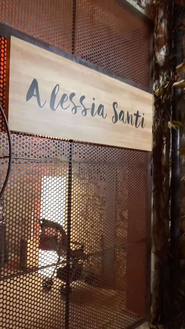 Grazie ancora ad @alessiasantiofficial per il bellissimo evento di ieri!
Splendida collezione, meravigliosa accoglienza in un’atmosfera magica, condivisa con una perfetta compagnia.
#alessiasanti #madeinitaly #sfilata #fallwinter #abbigliamentodonna #eventi #aboutyesterday