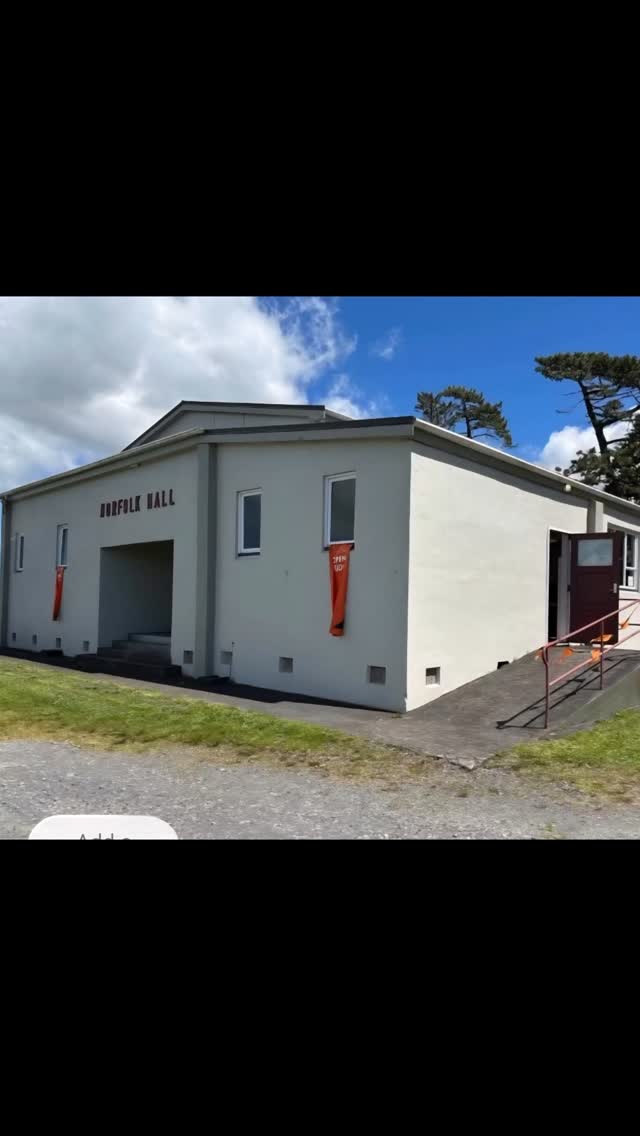 Just out of Inglewood on SH3, you'll find three artists in one place at Norfolk Hall
@amy_taunt_photography
@cmcqueenart
Gayleen Schrider (fibre art)
Enjoy the lovely weather, pop out, and see some fabulous artist. With two more artist in Inglewood and three in Stratford....a great way to spend at Saturday afternoon.
#taranakiartstrail #artist #taranaki #taranaki_nz #painting #photography #fibreart #taranakilikenoother #supportlocalartists