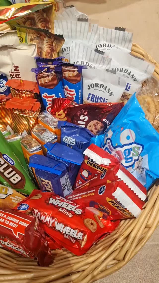 ๐ Mmmmmmm, all stocked up for tomorrow's classes ๐
Each class ends with a cuppa and a snack, because new parents deserve the treat!!
Can't have lactose, soy, or gluten, no problem... I've got all diets covered. ๐