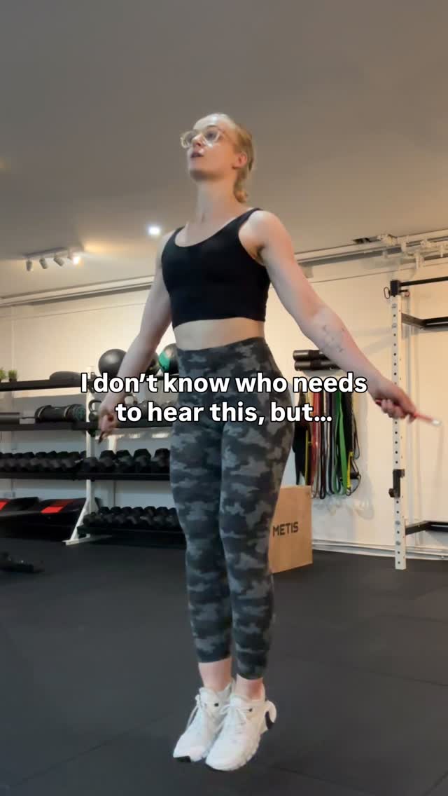 Trust your seasons gal 💖
It’s okay to want to do everything. And you can. But not all at once. Pick your chapter and commit to it. Spreading yourself too thin never got nobody nowhere 🤌🏼
#ptglasgow #onlinecoach #toptips