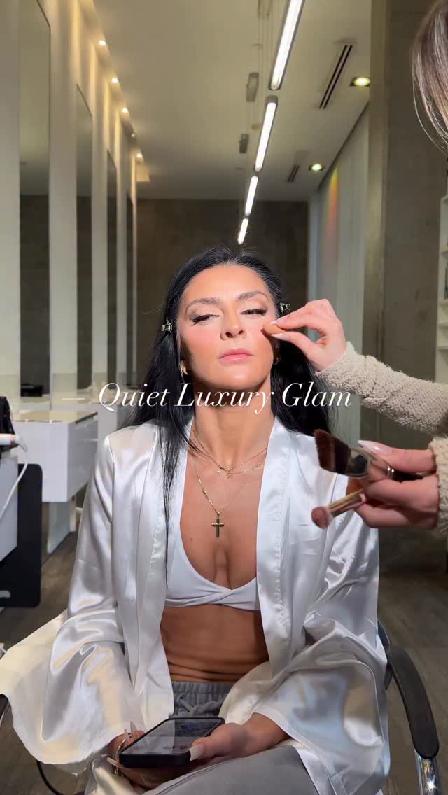 For the bride who wants natural glam
soft, polished, and still herself
Hair by me
Make up - @victoriamonroe
Beauty- @fionna_kerr
#hairinspo #bridal #updo #luxurybridalglam