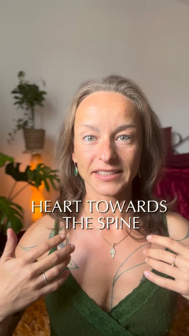 BodyBeautyBliss ~ heart towards the spine
Practice: Take a moment & notice your back body ~ a spine, shoulder blades, a whole structure designed to HOLD you.
Practice leaning your heart gently back toward your spine. Not closing. Not hardening. Just… resting back into your own support.
Sit in your bodly throne, Queen ~ let your back body hold your heart. Let there be space between you and the world.
This is how you love without losing yourself. This is how you care without collapsing. Your heart leaning back doesn’t make you less loving ~ it makes you more sovereign
Im curious:
~do you tend to loose yourself in connection? Over looking your preferences to please others?
~how it feels to learn back? Is there contaction or fear of not meeting love if you stay in your center?
~if you stay with your heart towards the spine for a few breaths, how does it feel? Can you recognize your strength there?
Let me feel you in the comment ❤️🔥
Check: www.agniway.com for 1:1 online Tantric Embodiment sessions with me and private retreat possibility at Agni Way Temple in Lagos, Portugal.
In devotion to Beauty ~ Agni Chandra 💚