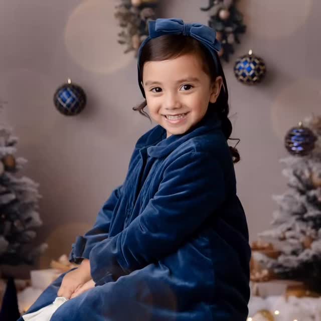 Holiday Mini Session
#holidayminisession #Christmasphoto #holidaystudiophoto #holidayminisession #holidaystudiophoto #Sugarbaby #ChristmasStudioPhotography #SugarbabyStudio #SugarbabyPhotography #SJPhoto #SJPhotocreation #SanMateoPhotographer #BayAreaPhotographer #BayAreaPhotoStudio