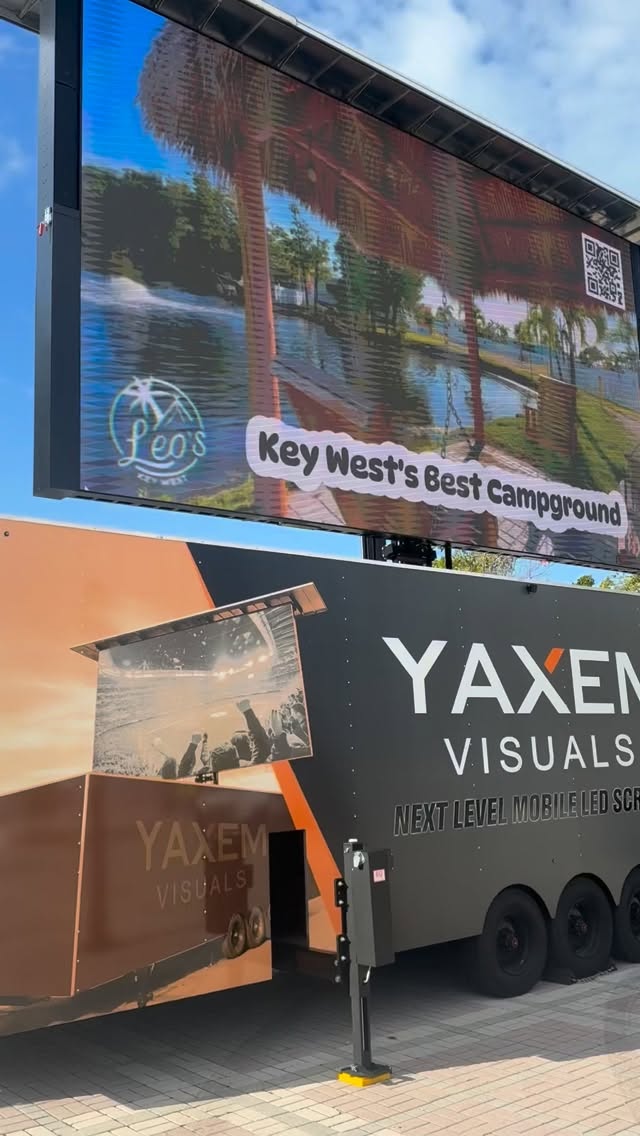 Have you seen us at Mallory square for the boat races? 👀 Great competition so far and races going on today and Sunday!! 🚤💨 #keywest #boatrace #raceworldoffshore #floridakeys