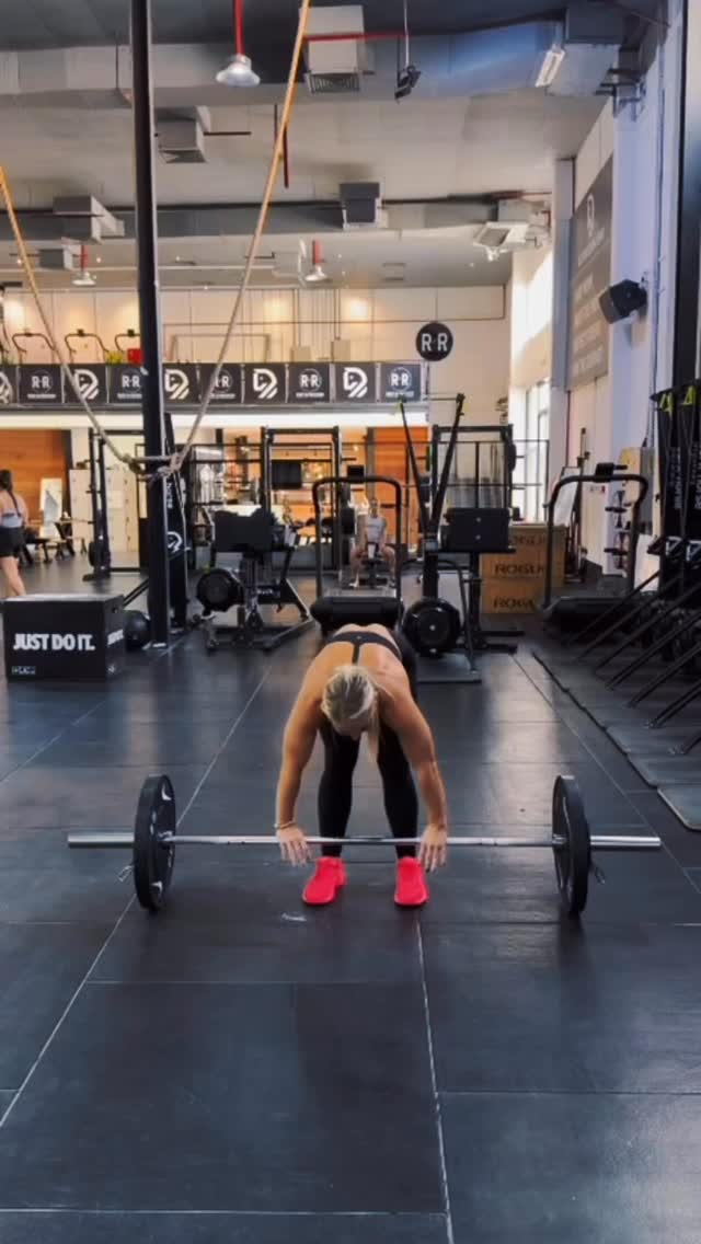 Can you guess the workout? 🏋️♀️
.
.
#GirlsWhoCrossFit
#CrossFitWomen
#CrossFitGirls
#StrongNotSkinny
#WODQueen
#LiftLikeAGirl
#SheLiftsHeavy
#BarbellBeauty
#GirlsWhoLiftHeavy
#CrossFitChicks