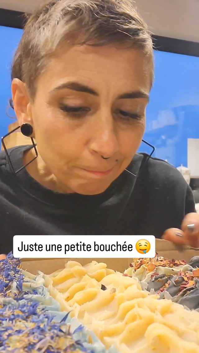 Quand t'oublie de manger à midi, et qu'une irrésistible envie de gâteau te prends , tu serais prête à manger ton savon 😅😅