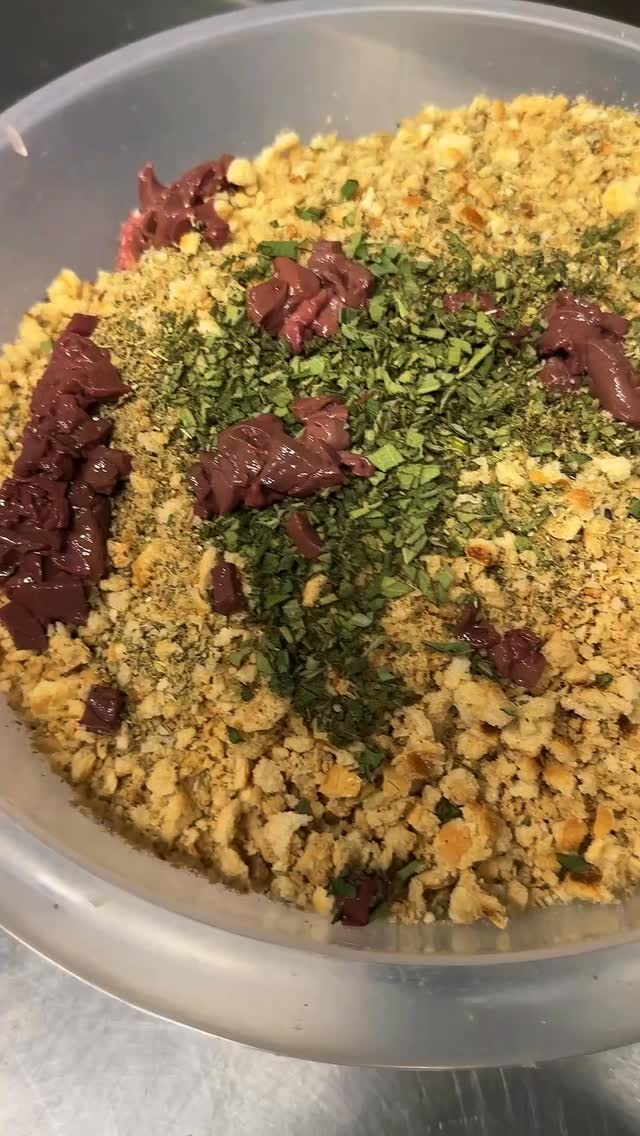 Homemade Fagotts! Something warming for these colder days ahead! #autumnvibes #homemadefood