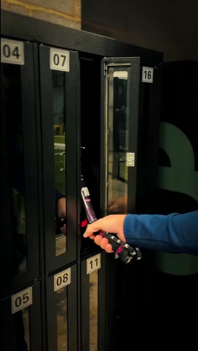 We are now LIVE with our padel automation at the Padel People club in Shepton Mallet!
Excellent venue with 3 full sized courts and even a singles court! And of course now stocked with premium padel balls for the players convenience and rental rackets from some top brands.
With the communal areas on site grab a fresh coffee after the game from the @angliacoffee machine too.
#PadelClubs #ClubSolutions #PadelBusiness #PadelInnovation #SportsManagement #padelpeople #ServingThePlayers #PadelCommunity #SportsEquipment #GrowYourClub
#padel #coffee #padelfun #padeluk