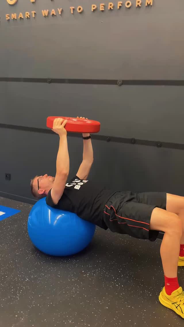 💪 Ce soir chez Movinity, c’était séance de renforcement musculaire collectif !
Une heure pour bouger, transpirer, se challenger — mais surtout pour progresser ensemble 🔥
#Movinity #RenforcementMusculaire #CoursCollectif #Sport #Motivation #Performance #TeamMovinity