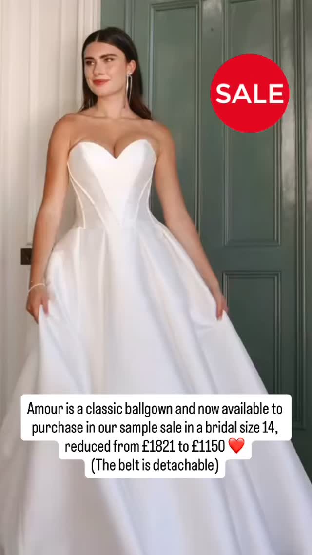 Beautiful Amour from @essenseofaustralia, a classic ivory mikado ballgown with a sweetheart neckline, pockets and buttons all the way down the back is now in our sample sale. Sheโs a bridal size 14 and has a thin detachable mikado belt and also spaghetti straps.
Reduced from ยฃ1821 to ยฃ1150 โฆ is she the dress for you? Book your appointment wit us today โค๏ธ
#thebridalloungenewcastleunderlyme #bride #bridetobe #bridal #bridalshop #bridalgown #wedding #weddingdress #ballgown #plainweddingdress #weddingdresswithpockets #mikadoweddingdress #sale #saleweddingdress #sayyestothedress #staffordshire #stokeontrent #newcastleunderlyme