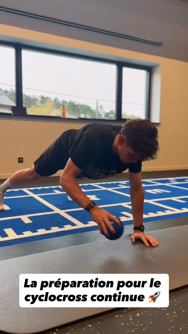 La préparation physique pour la saison de cyclo-cross continue 💪
#cx #cyclocross #gym #cycling
