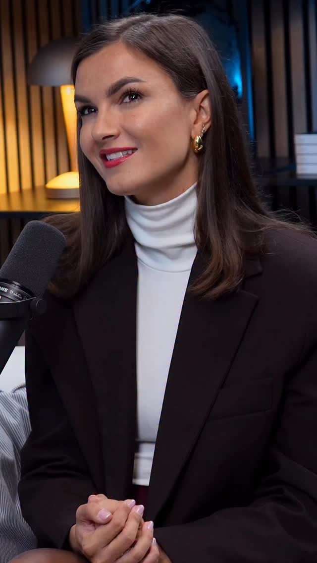 Te mikor döntötted el, hogy mivel szeretnél foglalkozni?🤔
A teljes @sales_minds_official @vegvaritibor adásért katt a linkre a biomban!
#zsanettbarta #zsanettbartaarchitects #motiváció #vállalkozás #építész #belsoepiteszet #belsőépítész #építészmérnök