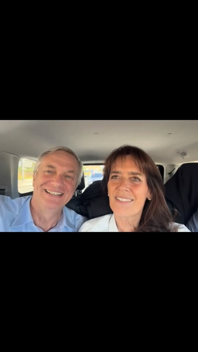 🇨🇱 Gracias por tanto cariño 🇨🇱
De verdad, muchas gracias a todos por los saludos y el cariño en mi cumpleaños. Me llegaron al corazón. 💙
Cada mensaje me da más fuerza para seguir con convicción, defendiendo las ideas y el Chile que tanto queremos.
Un abrazo grande a cada uno, y gracias por estar siempre aquí conmigo. 🙏
#Kast #Republicanos