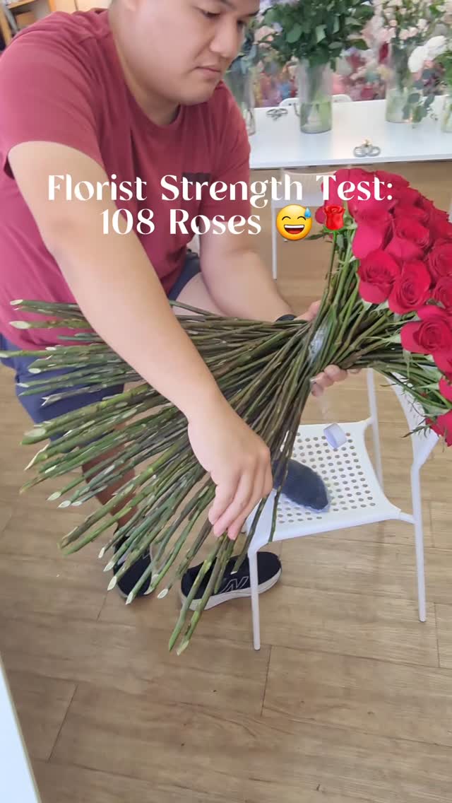 Stem by stem, no foam — just pure florist power 💐✨ #FloristStrengthTest #108Roses #FloristLife #SingaporeFlorist