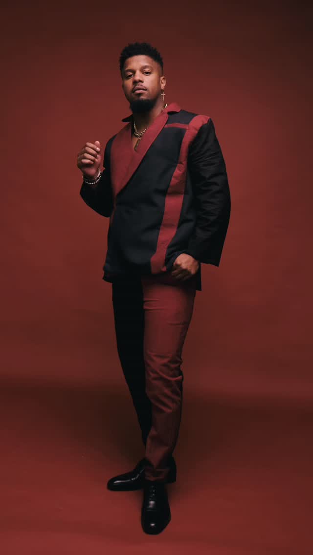 Don't let us fool you 😉 we absolutely love this suit!
From it's ideation this spring to it being brought to life this fall, this suit has gone through a couple of changes. Let's just say that it was meant to be made ✨️
It did take about a week to whip up, however that's with lack of sleep and some finishing touches still needed. On a normal timeline, our suits take from a month to 6 months to complete, depending on the complexity.
We're booking a limited number of clients for the next 6 months. So be sure to grab your spot now!
📸 @_sha.rogers_
#menswear #tailortuesday #customtailoring #amalinecollections #bookyours #madetomeasure