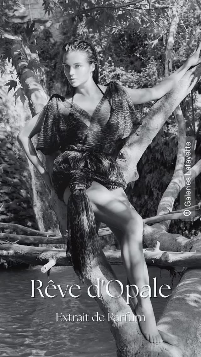 Rêve d’Opale – Avant-première
Dans l’univers prestigieux de la haute parfumerie, La Maison Christophoros dévoile son nouvel extrait : Rêve d’Opale.
Tel un joyau de lumière, Rêve d’Opale incarne l’élégance absolue et la délicatesse du rêve. Chaque note, travaillée avec une précision d’orfèvre, révèle un sillage d’une grâce intemporelle un hommage à la beauté pure et à l’art du parfum dans ce qu’il a de plus noble.
Présenté en avant-première aux Galeries Lafayette de Menton, cet extrait rare s’impose comme une création digne des plus grandes Maisons de parfum de ce monde. Rêve d’Opale quand le rêve devient essence, et la lumière, émotion. #christophoros #parfume #parfum #fragrance #parfumdeniche #nicheperfume #galerieslafayettementon