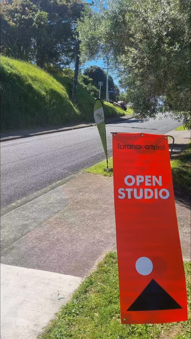 While you're out enjoying the last weekend of the @taranakiartstrail, keep an eye out for the QR flow-code survey.
We'd love to hear your feedback, as it helps us make next years trail even better.
And if you've been and done your trailing for this year, use the QR code in the reel or hit the link in the stories post of this reel.
#taranakiartstrail #artist #art #taranaki #taranaki_nz #taranakilikenoother #supportlocalartists