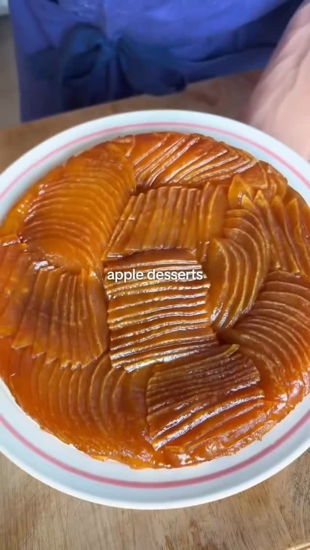 Apple Tarte Tatin is a French favorite! What’s yours?🍎🍎🍎
INGREDIENTS:
4 large honeycrisp apples
1 large sheet frozen puff pastry (thawed)
2/3 cup granulated sugar
1 tbsp apple cider vinegar
1 tbsp water
3 tbsp cold unsalted butter
250 mL 35% whipping cream
1 tbsp icing sugar
1 tsp cinnamon
1 tsp vanilla extract
Jump to
@thestrongcook for recipe!
#apple #tartetatin #homecooking #recipe