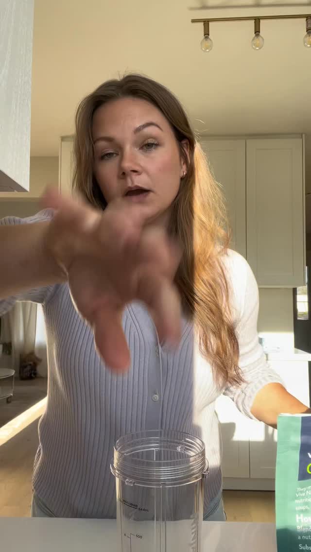 Chocolate Chia High Protein Mousse
Because for those of us with a sweet tooth - we’re looking to have a sweet, chocolatey option that’s also super nutrient dense
#healthyrecipe #diet #dietitiantips