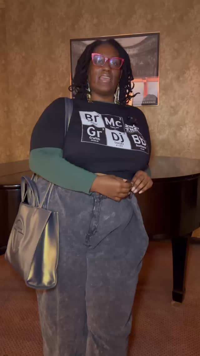 Isolated by years of grief, a woman allows the wisdom of her ancestors to guide her into a living practice of joy, ritual, and connection.
🎥 Directed by Ifayomí Christine | Produced by Nina Young
Premiering at In Sequence: The DNA Film Fellows Showcase
November 21, 2025 | 7 PM | The Senate Theatre, Detroit
#DetroitNarrativeAgency #InSequence