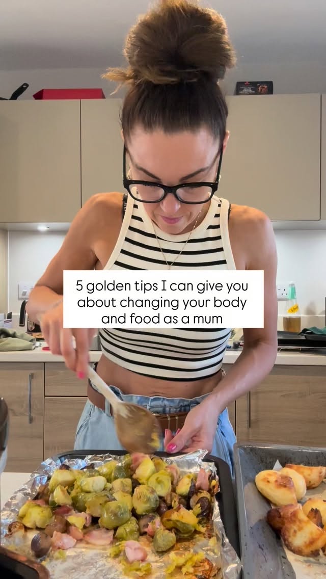 Tips here ⬇️ (I’m doing n0 5 🙈!)
Whether you’re looking to rebuild your core, lose inches or feel strong and healthy….
You MUST consider the food you put in your body 🫶
1️⃣ The 15 minutes it takes you to prepare a dinner or snack from scratch which you can also eat the next day is often the most worthwhile 15 minutes of the day 💁♀️
2️⃣ Preparing breakfast the night before is a game changer. A good breakfast stops you craving / snacking and keeps you full. Try overnight oats / overnight weetabix / chia pudding / egg muffins or pancakes you can quickly heat up for 30 seconds *all on the website 👀!!)
3️⃣ Protein is key. It actually stops your body absorbing as much sugar. It enables you to build core muscle. If you’re having carbs - couple it with a protein. Protein foods include meat, beans, Greek yoghurt, eggs, nuts & seeds, tofu…
4️⃣ Relax with food. If you’re stressing - you’ll have higher levels of cortisol which prevents you burning fat + building muscle and causes bloating. Stop banning food and feeling guilty for eating!!! 🙈
5️⃣ It’s easy to eat without realising 🙈 - especially when we’re busy… kids leftovers, bits of food when you’re dishing up.. quick biscuit left out on the side GUILTY 🙋♀️! Its a habit which can definitely prevent us changing our body 🫶
Which one of these do you need to take note of?!! 👇
If you’re looking to change your body- make sure you’re doing the right exercise & some healthy habits into your life 🙌....
Follow my online workouts + food!… My meal and snack recipes are high protein, low sugar and low calorie!! Use the £6.99 website membership for these (link in bio)!
Or join my 4 week Core Builder program if you need to rebuild your core, and add some better eating habits along the way! (Ask me for info on this 👀)
#mumssupportingmums #fitnessandfood #easyrecipes #corebuilder # exerciseformums #recipesformums #mumoftwo #motherhoodjourney #reallifemotherhood #mummymotivation #workoutsformums #workoutwithkids #legsbumsandbubbas #katesmumfitclub