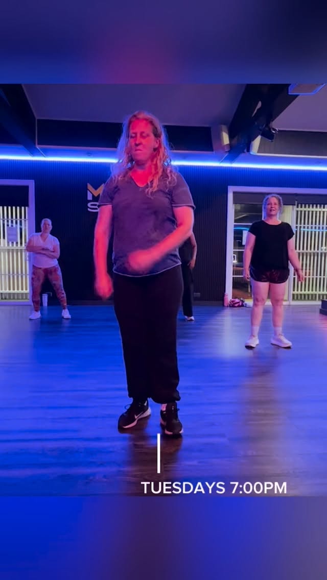 Meet Eva Mullins, our passionate Salsation instructor who brings science, rhythm, and expressive fun together in one class!
A Swedish-born science teacher turned dance and fitness enthusiast, she’s all about movement, whether it’s dancing to the beat, flying down mountain trails on her bike, or skiing through the snow. Her energy is contagious, her spirit unstoppable, and her passion for music and lyrics runs deep (she memorized all Madonna songs by age 6!).
What she loves most about Salsation?
It’s expressive, lyrical, and full of feeling — where every move connects to the music and every song tells a story. Her goal is to make you feel the music, not just move to it… and maybe find that euphoric spark that makes you forget it’s even a workout.
Join her at Malzak Studio and experience this amazing concept right here in Brisbane.
Her class will leave you smiling, sweating, and singing your heart out.
☕ Coffee lover. 🎧 Music addict. 💃 Slightly crazy (in the best way).
Come see what Salsation is all about — expressive, emotional, and full of fun energy!
#salsation #salsationbrisbane #salsationaustralia #dancefitness #salsationisnow #salsationfitness #jindalee #malzakstudio #malzakfitness #malzakactivelifestyle #malzakevents