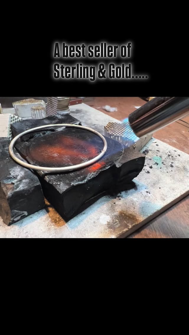 #sterlingandgold #supportlocalbusiness #silversmithing #shoplocalni #handmadejewellery #handcraftedjewellery