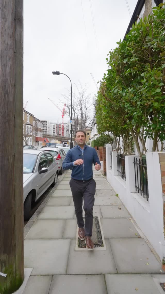 Shepherds Bush W12 - a top to bottom refurb required & Empty Property Hunters most expensive acquisition yet!
Want to take a look inside?
If there’s one like this near you, ‘join the hunt & earn rewards.’
Make Empty Properties Great Again.
#EmptyPropertyHunters #EarnRewards