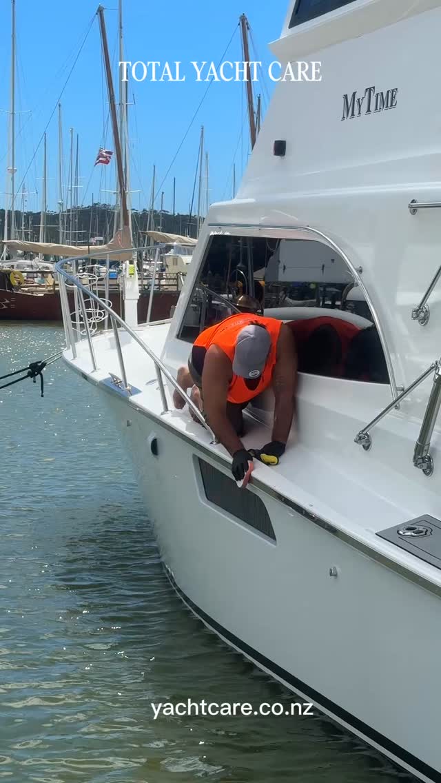 Polishing in progress 😎 #totalyachtcare #polishing #bayofislandsnz #bayofislandsmarina